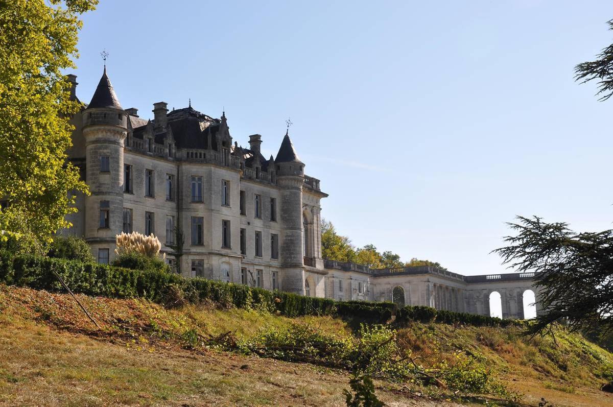 Bourguette Villa Saint-Paul-Lizonne Exterior photo